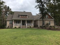 Screenshot of iScape Sample Project - Front of House - Before